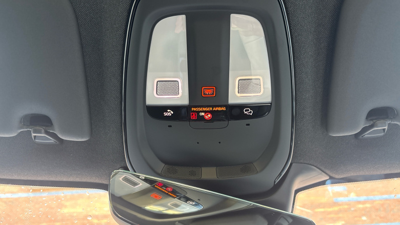 Volvo XC40 2.0 B4P Plus Dark 5dr Auto Petrol Estate